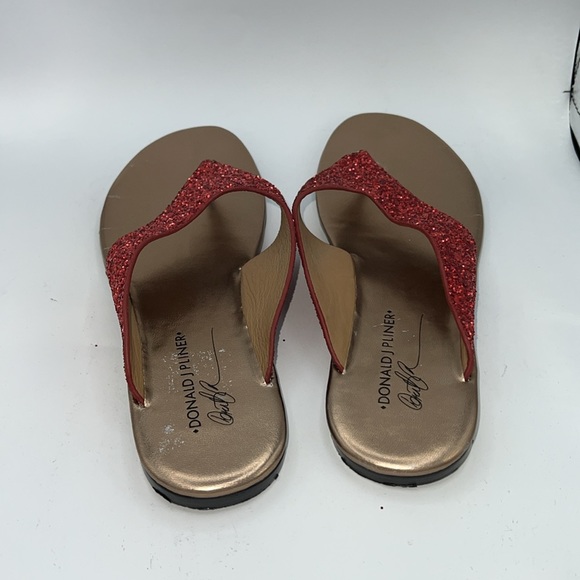 Donald J Pliner Red Glitter Thong Flat Sandals - Picture 3 of 6